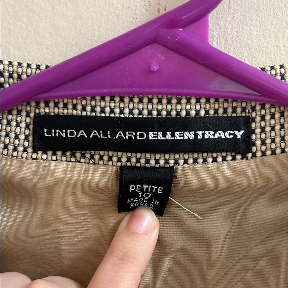 Linda Allard Ellen Tracy Beige Textured Blazer* - Picture 2 of 7